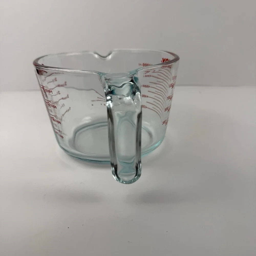 PYREX Measuring 4 Cup Glass 32oz RED Lettering Made USA Corning NY